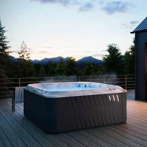 Jacuzzi® J-275™ - 6 Person Hot Tub with Lounger