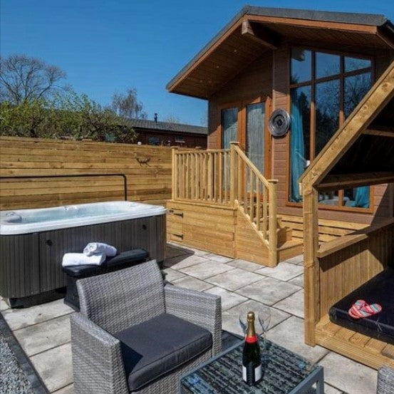 Jacuzzi Lodge M Hot Tub | Outdoor Living